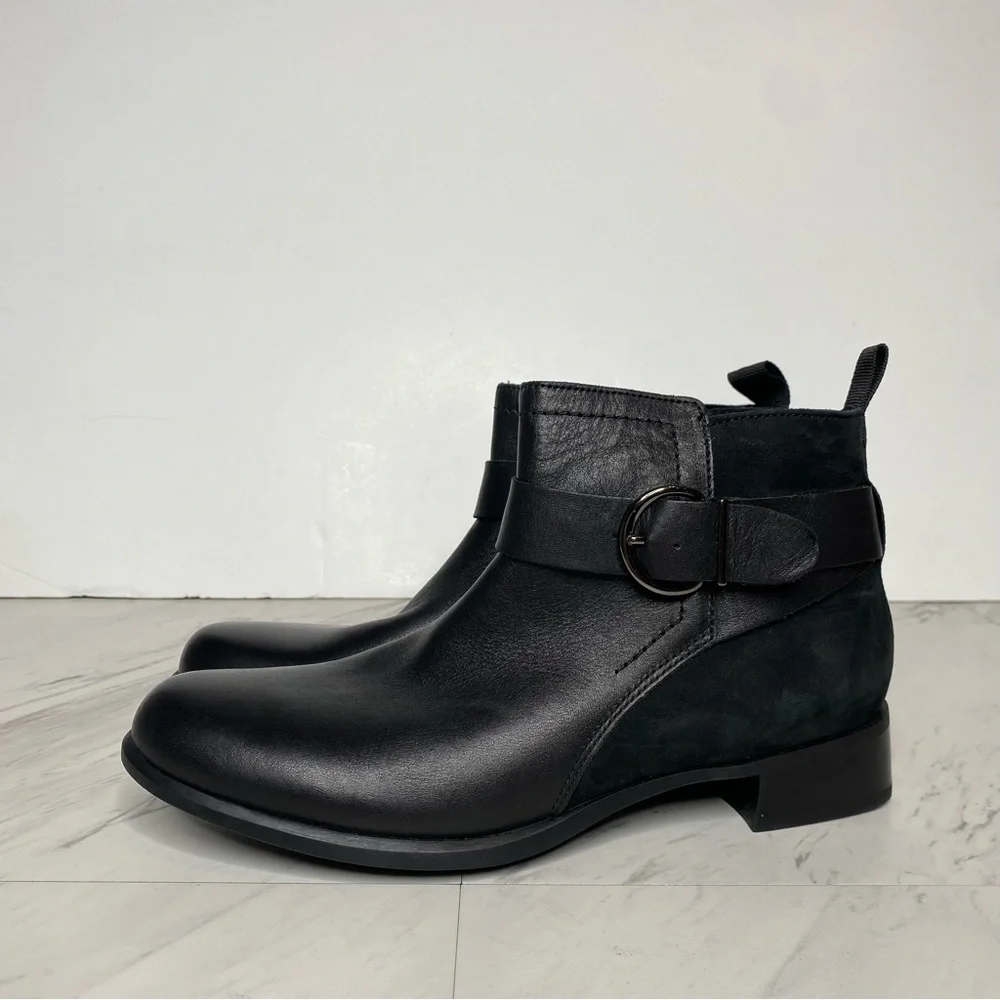 Munro Black Leather Bootie 8 N